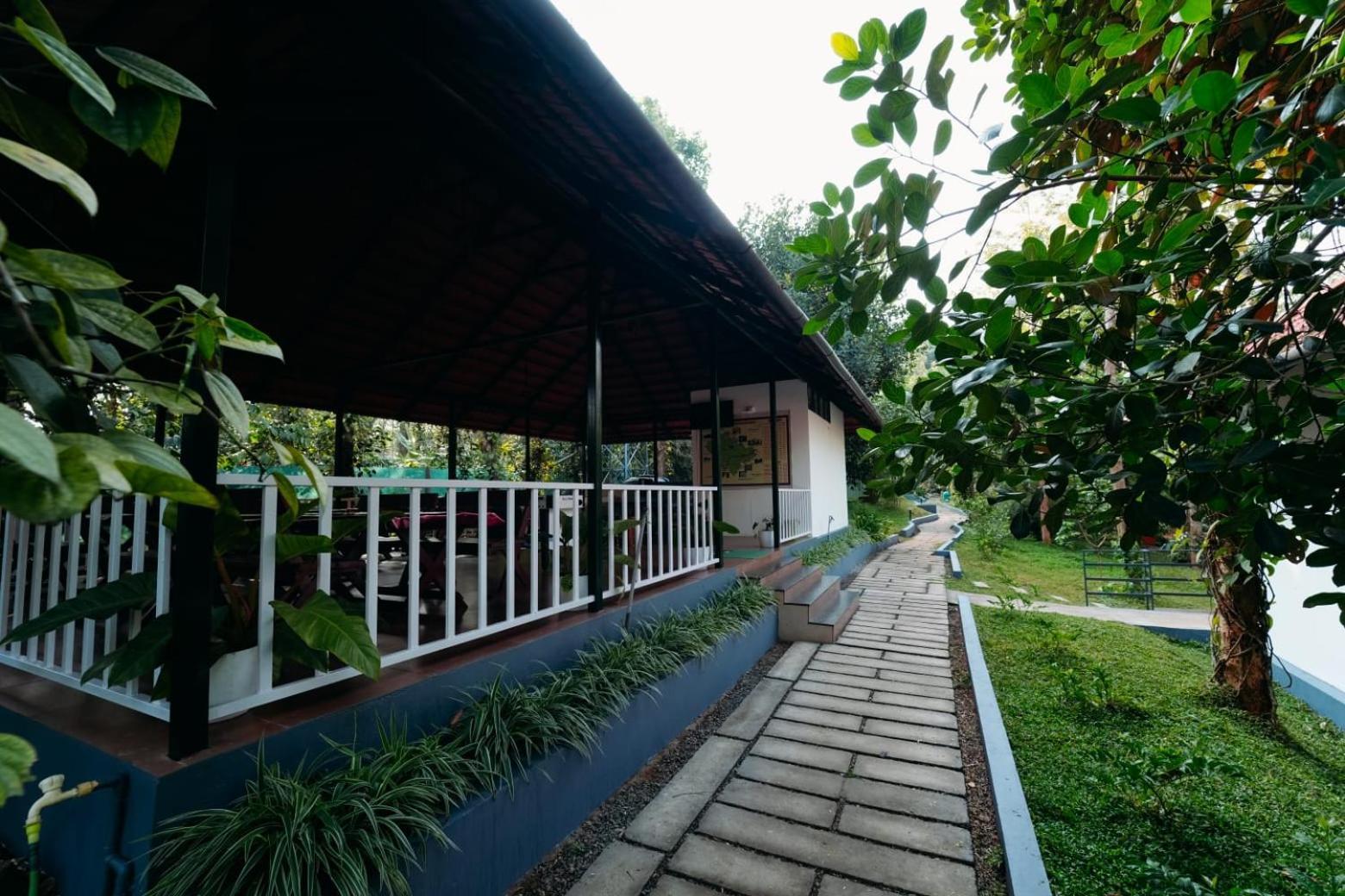 Le Vista Resort Sultan Bathery Exteriér fotografie